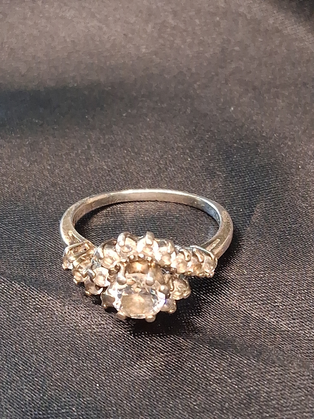 P15. Vintage Y2k 925 Plated Silver Halo Swirl Cubic Zirconia Ring, Stamped Sz9.5